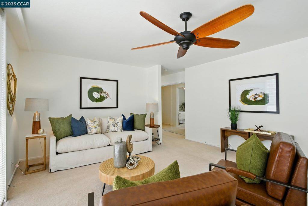 Oakland, CA 94607-4170,193 Montecito #303