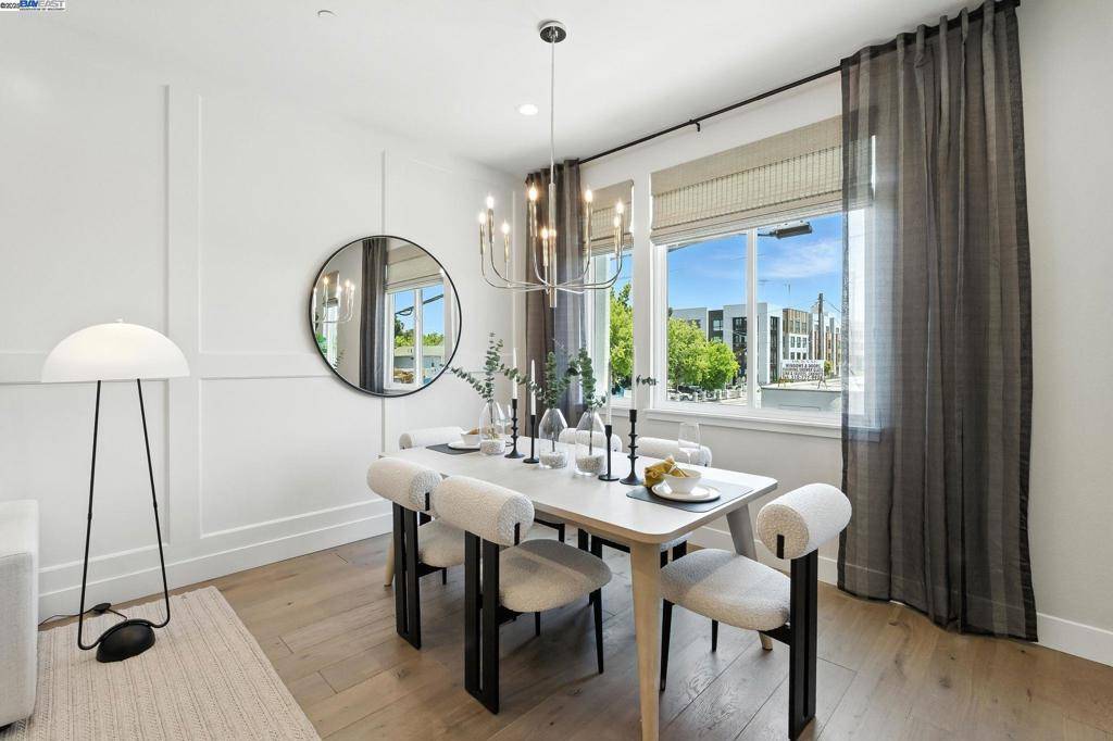 Alameda, CA 94501,1670 Larkspur Street