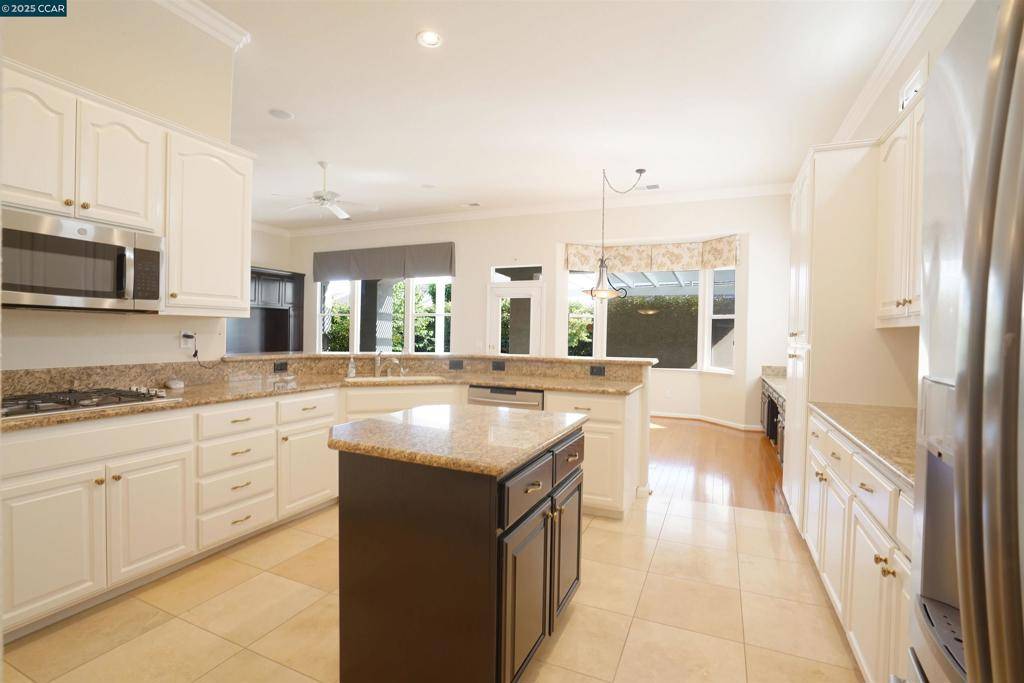 Brentwood, CA 94513,2041 Kent Dr