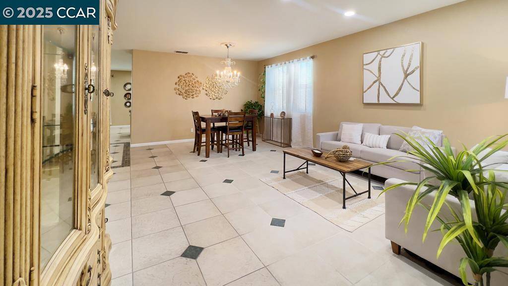 Elk Grove, CA 95757,10141 Brian Kelly Way