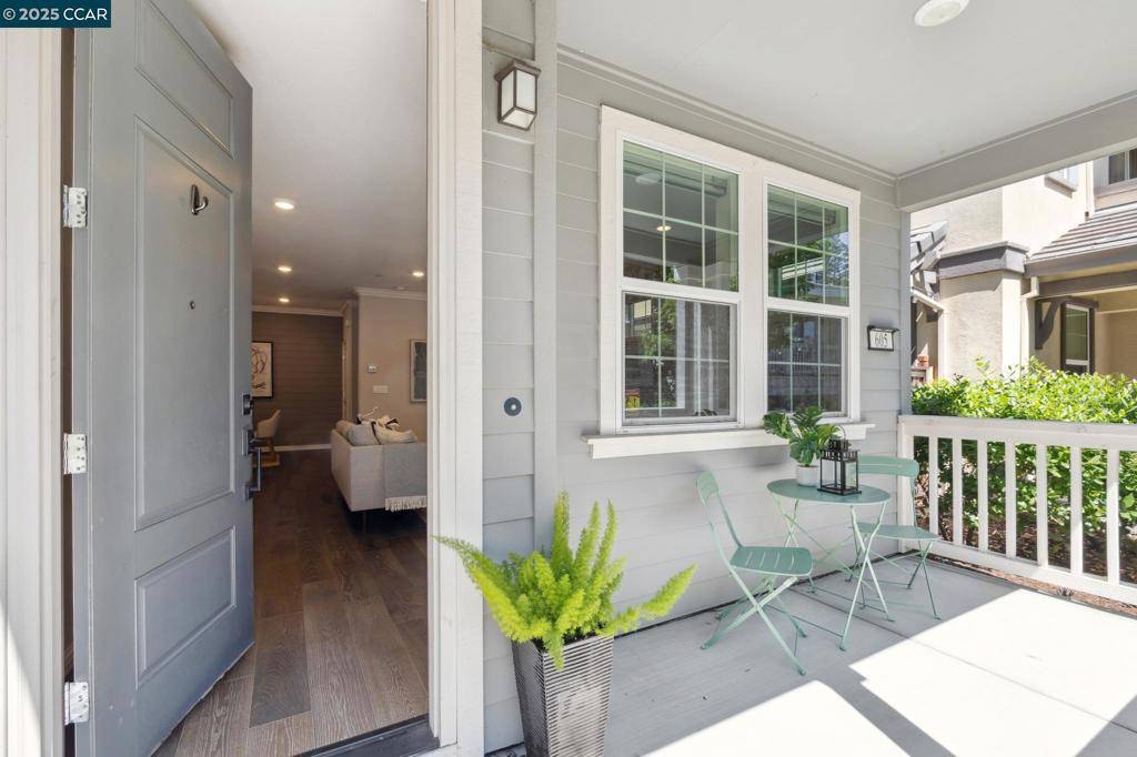 Walnut Creek, CA 94595,605 Chives Way