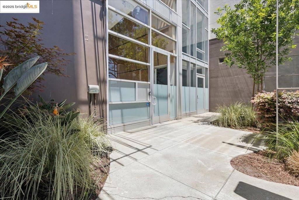 Oakland, CA 94607,200 2Nd St #309