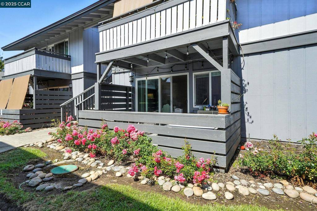 Walnut Creek, CA 94598,315 Masters Ct #1
