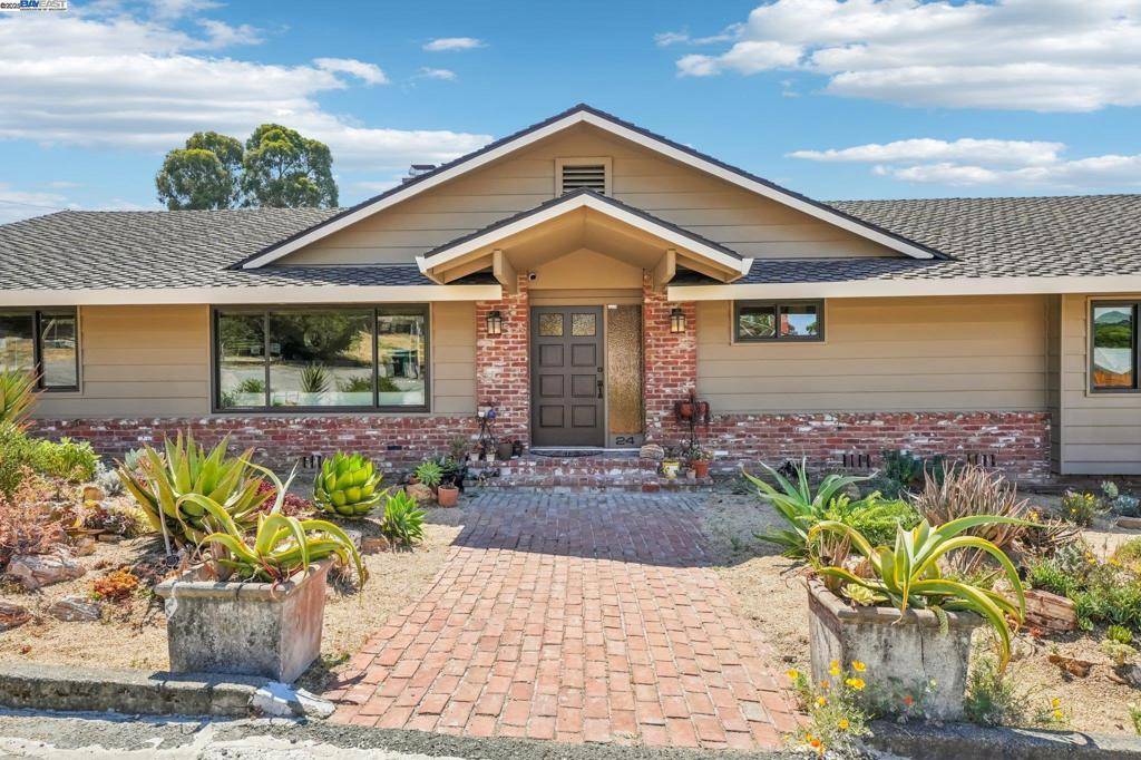 El Sobrante, CA 94803,24 Archery Ct