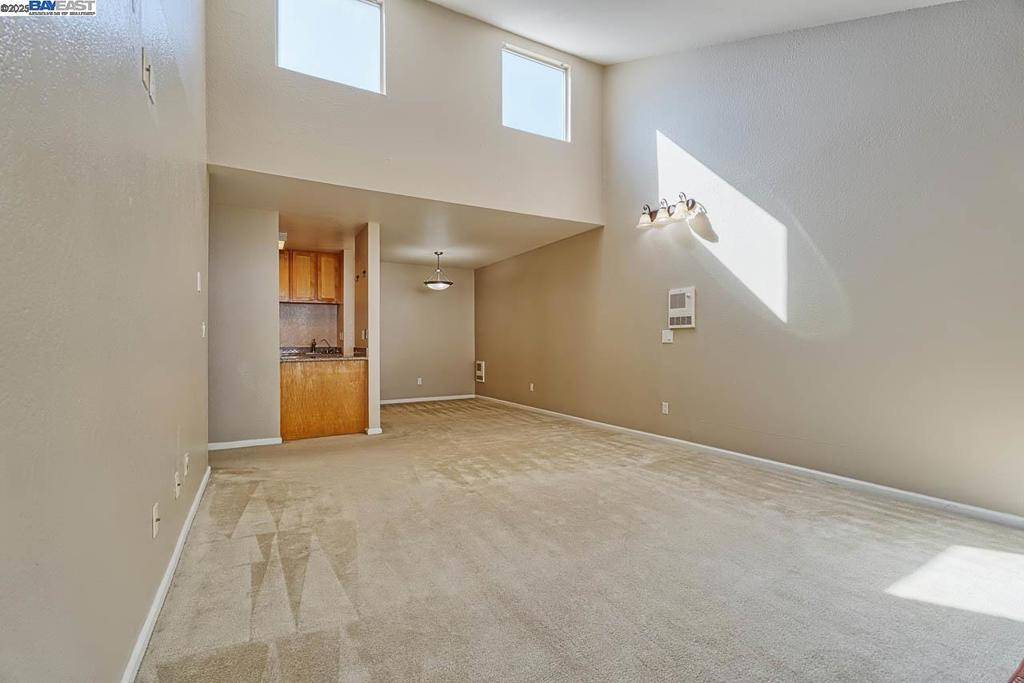 Fremont, CA 94538,3300 Wolcott Cmn #210