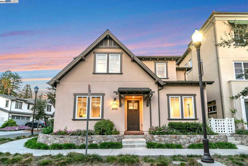 Fremont, CA 94539,43148 Calle Sagrada