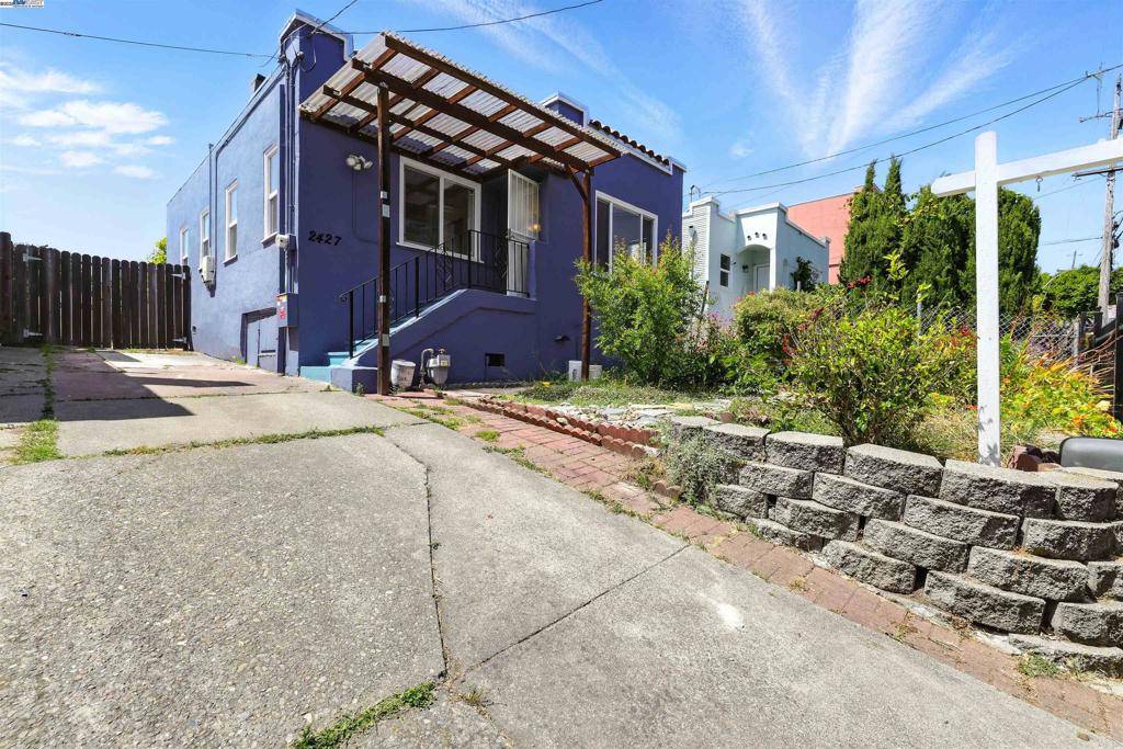 Oakland, CA 94601,2427 34 th Ave