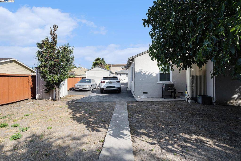 Hayward, CA 94541,1143 D St
