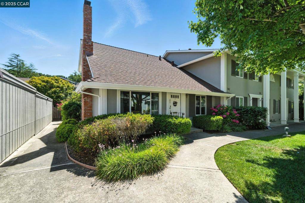 Moraga, CA 94556,21 Miramonte Dr