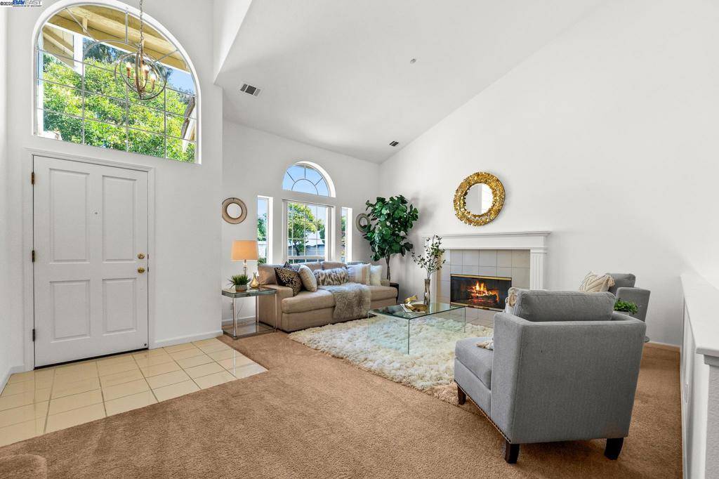 Union City, CA 94587,1728 Cottonwood St