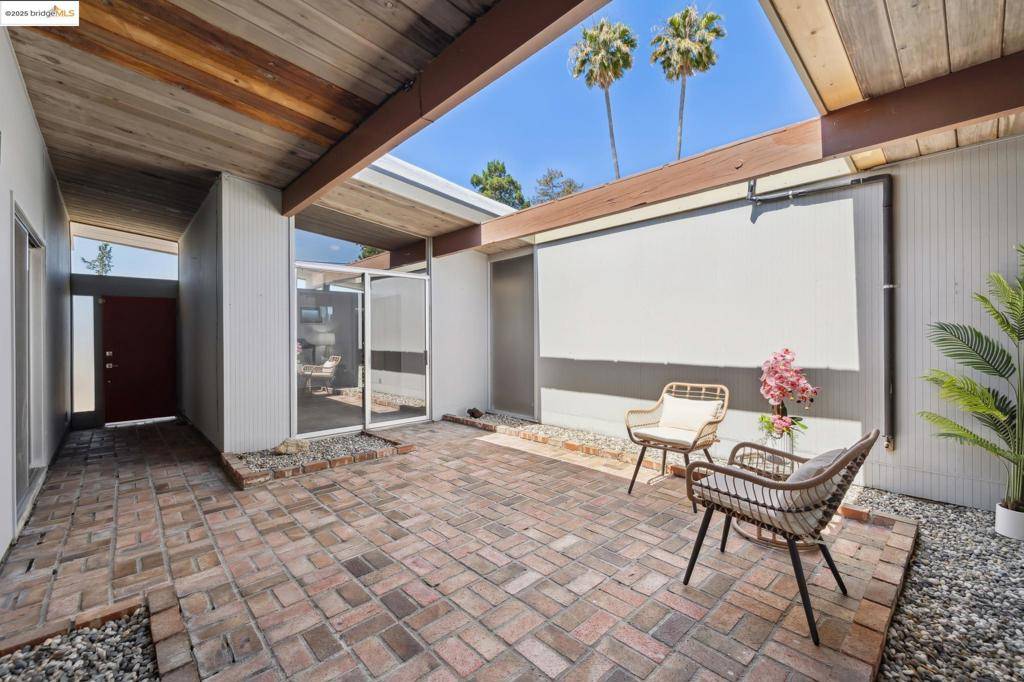 Concord, CA 94518,3731 Merridan Dr