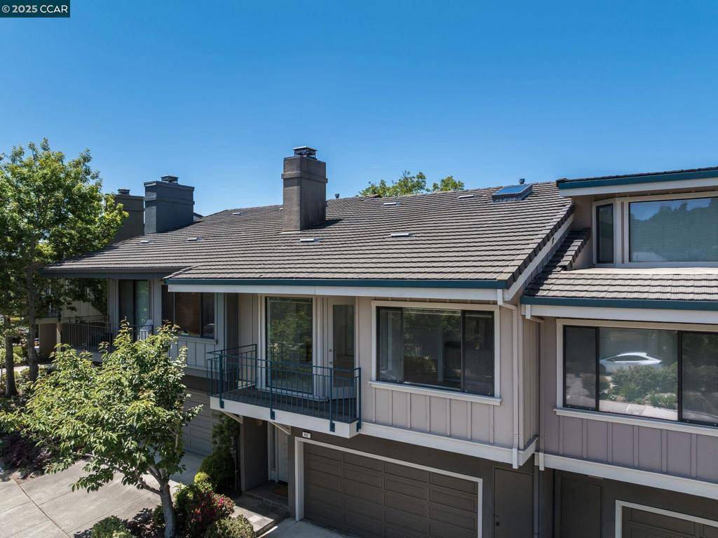 Oakland, CA 94618,402 Hiller Dr