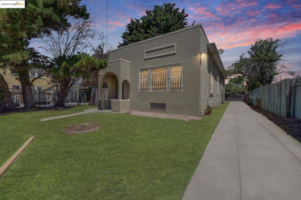 Oakland, CA 94608,976 34Th St