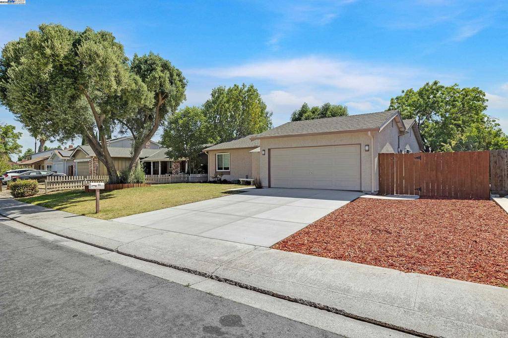 Tracy, CA 95376,910 Amaretto Dr