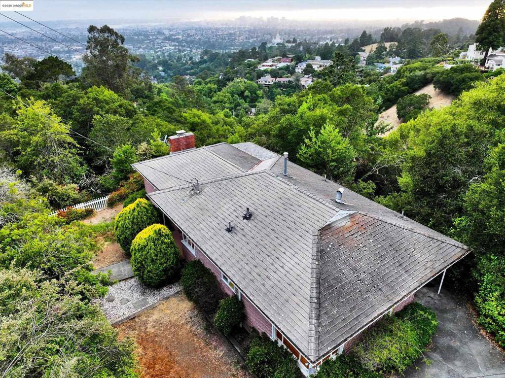 Oakland, CA 94602,3303 Rubin Dr