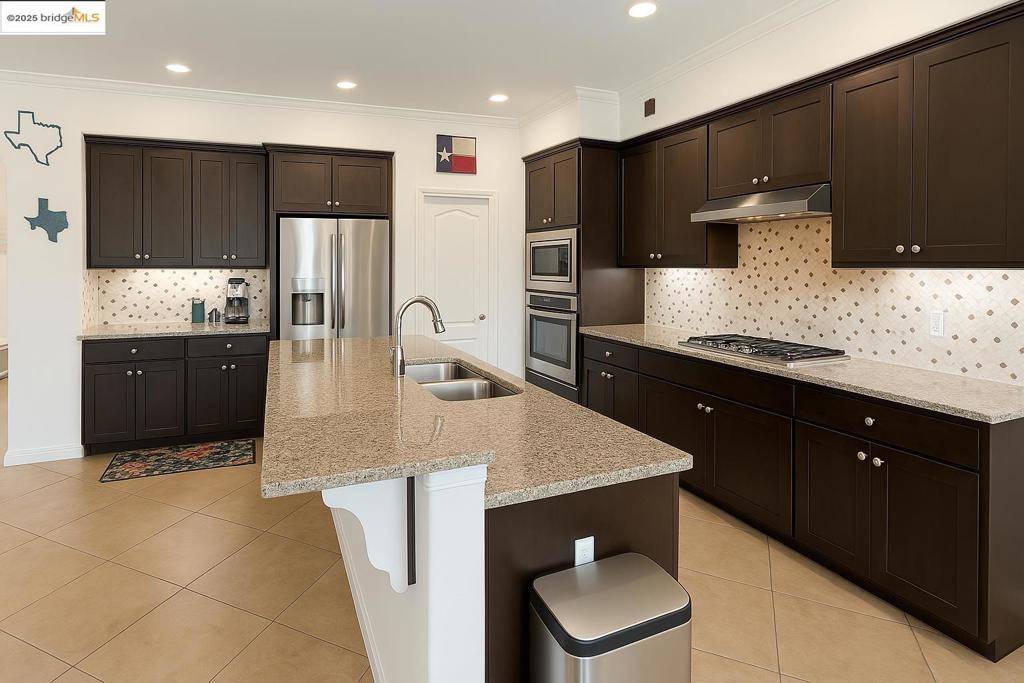 Discovery Bay, CA 94505,8491 Pinehollow Cir