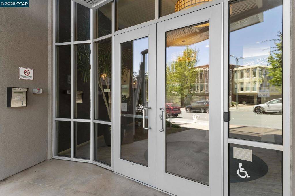 Walnut Creek, CA 94596,555 Ygnacio Valley Rd