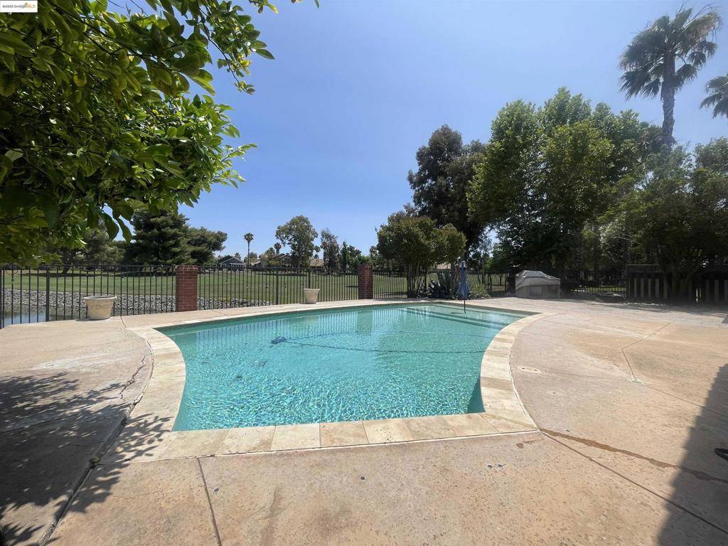 Discovery Bay, CA 94505,2139 Saint Andrews Ct