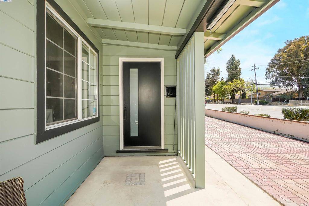 Fremont, CA 94539,524 E Warren Ave