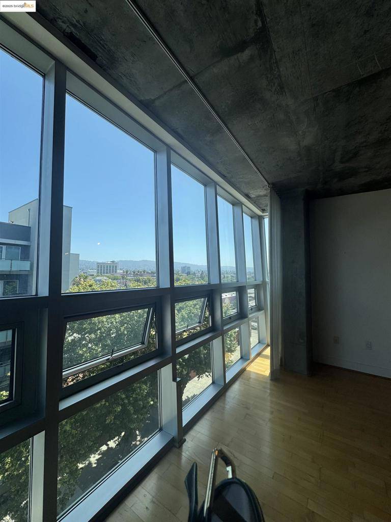 Oakland, CA 94607,311 Oak St
