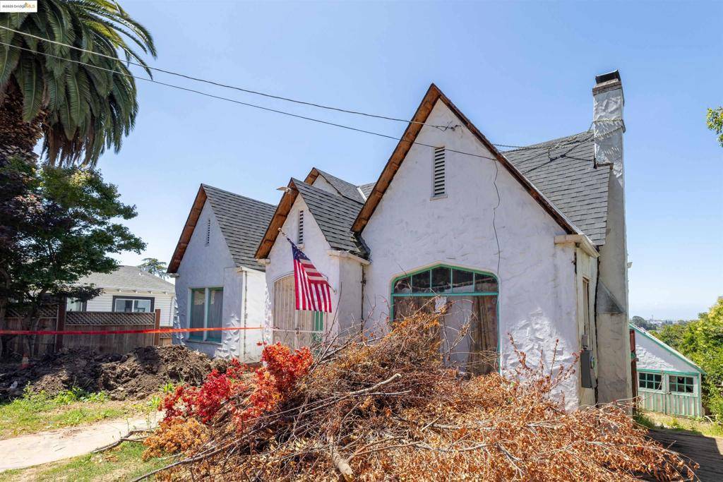 Oakland, CA 94605,7541 Outlook Ave