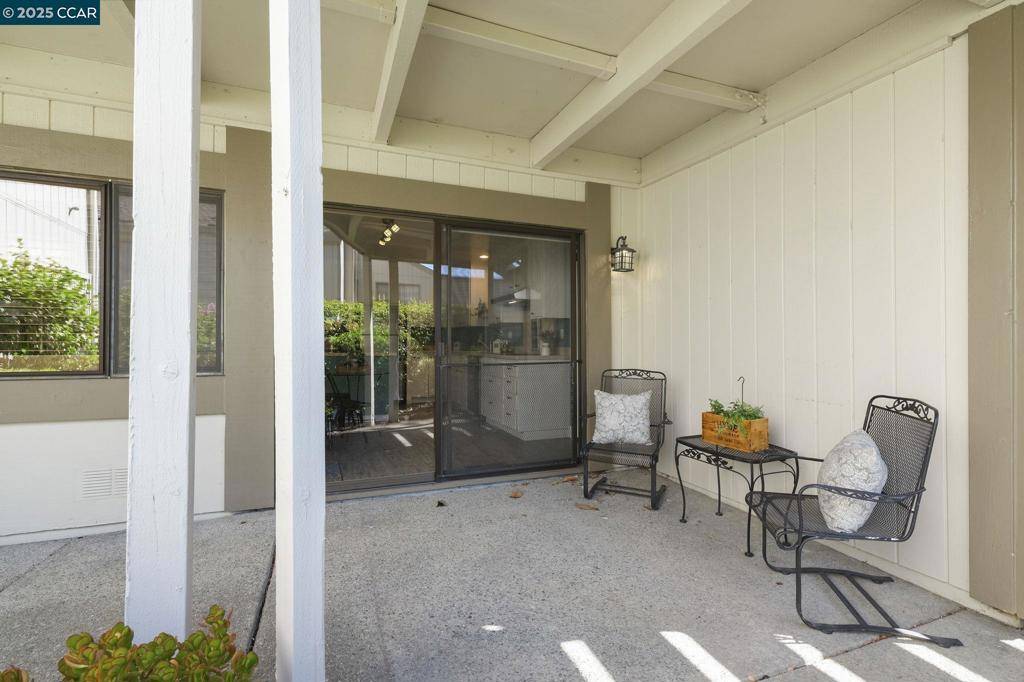 Walnut Creek, CA 94595,3430 Rossmoor Pkwy #2