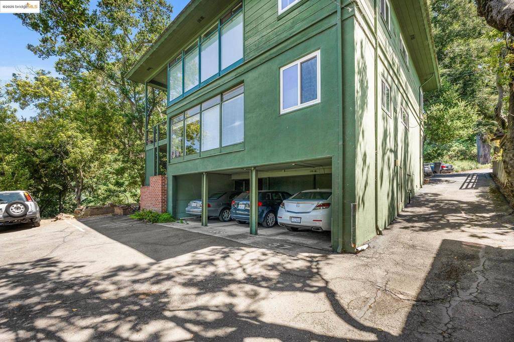 Berkeley, CA 94709,1730 Highland Pl