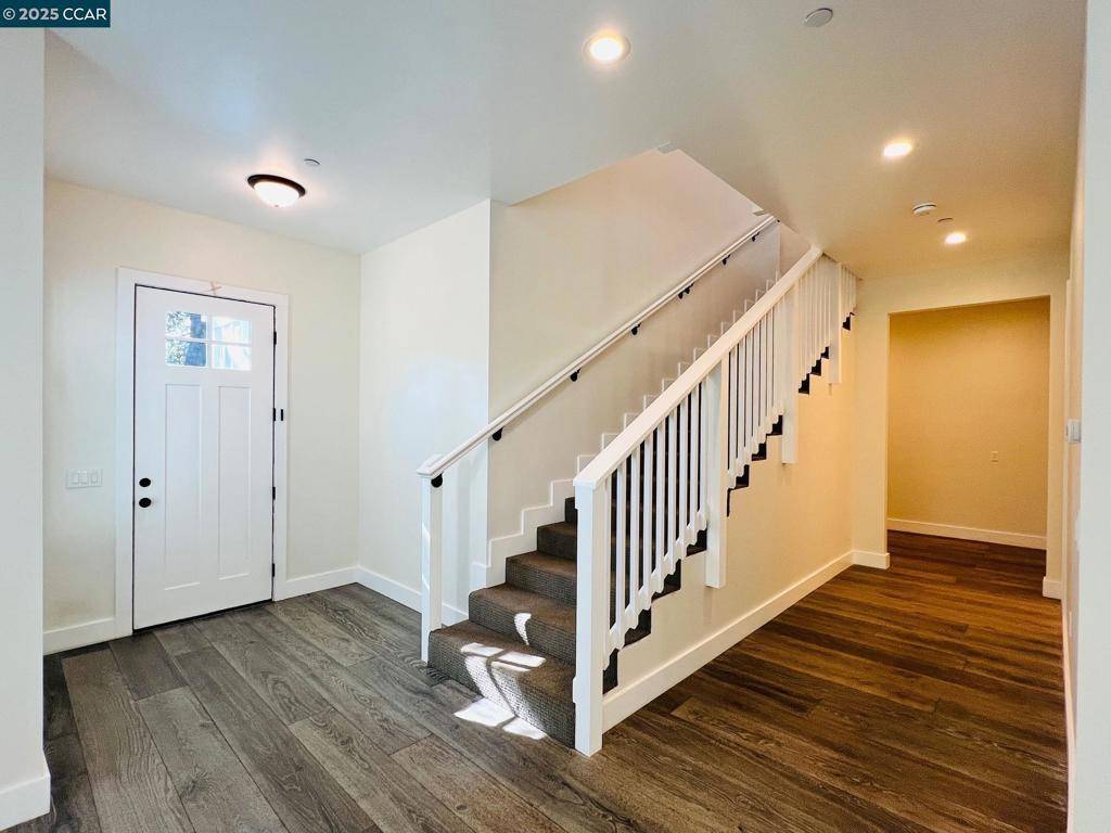 Orinda, CA 94563,6 Linda Vista