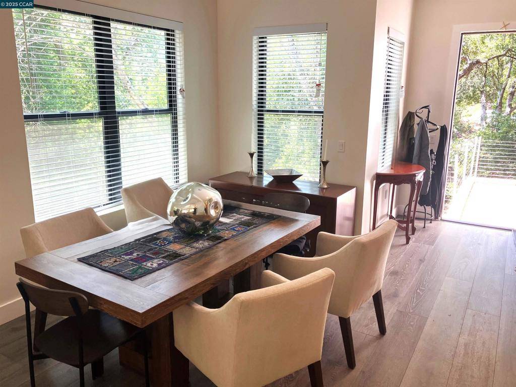 Orinda, CA 94563,6 Linda Vista