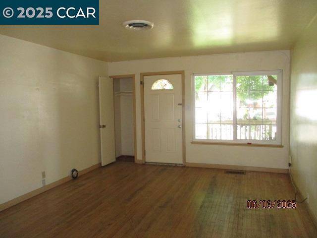 Pittsburg, CA 94565,207 Thomas Way