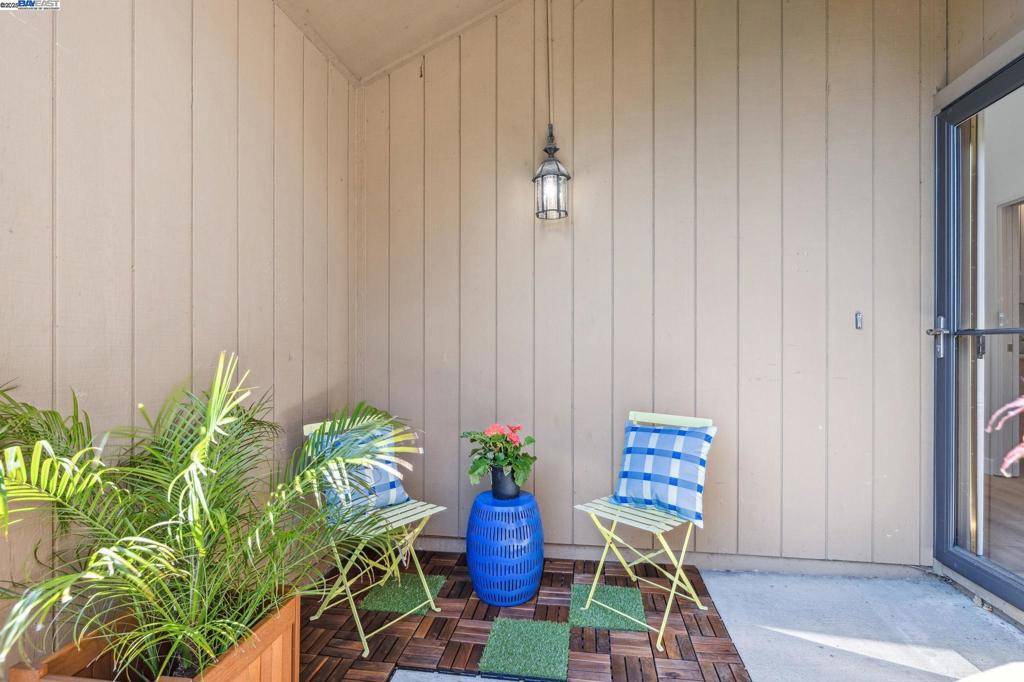Alameda, CA 94502,3150 Phoenix Ln