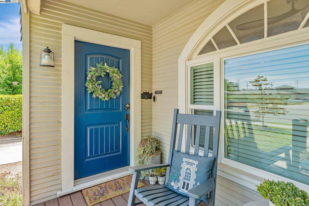 Lodi, CA 95240,915 S School St