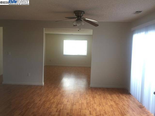 Livermore, CA 94550,2389 3Rd St