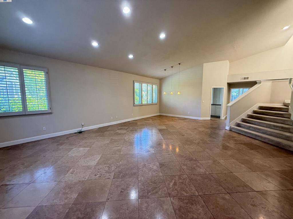 Pleasanton, CA 94588,7879 Cypress Creek Ct