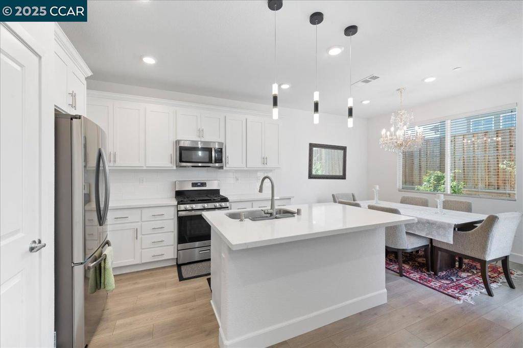 Pittsburg, CA 94565,300 Hideaway Lane