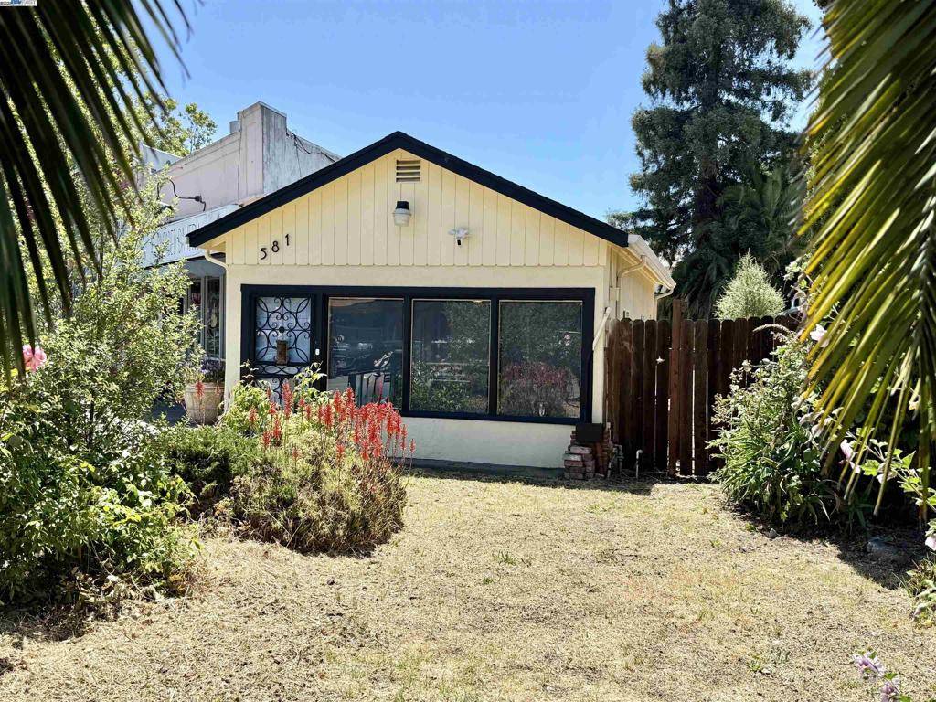 San Leandro, CA 94577,581 Victoria Ct