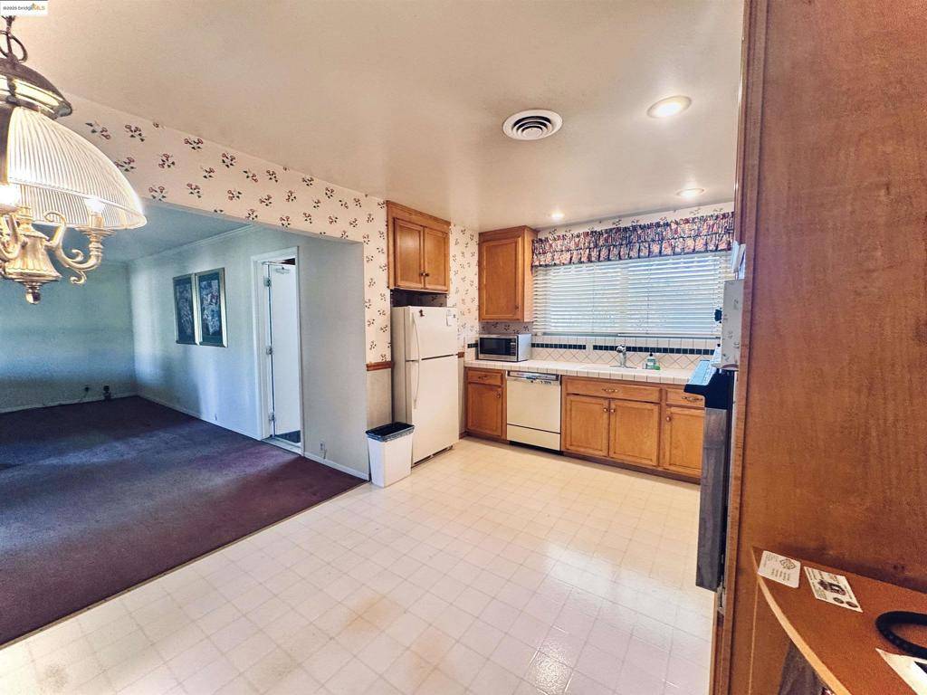 Concord, CA 94521,4023 Roland Dr