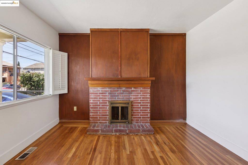 Oakland, CA 94601,1822 40Th Ave