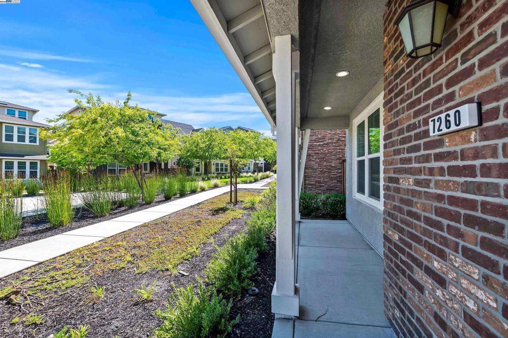 Dublin, CA 94568,7260 Mount Veeder Rd
