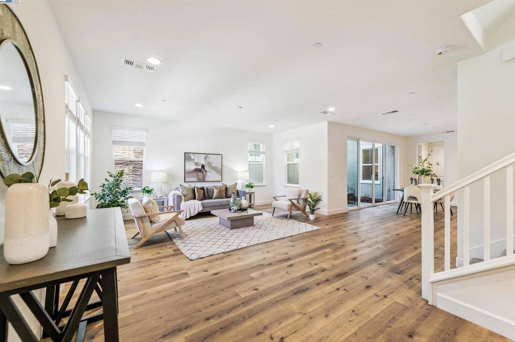 Dublin, CA 94568,7260 Mount Veeder Rd