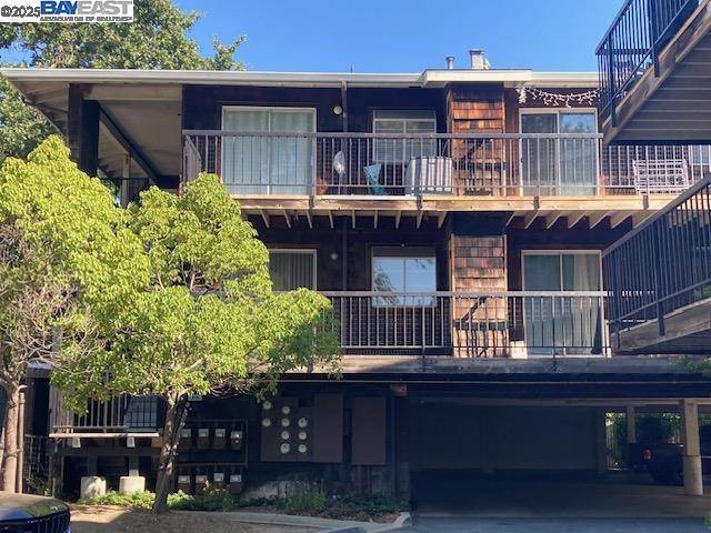 Concord, CA 94520,1975 Bonifacio St #8