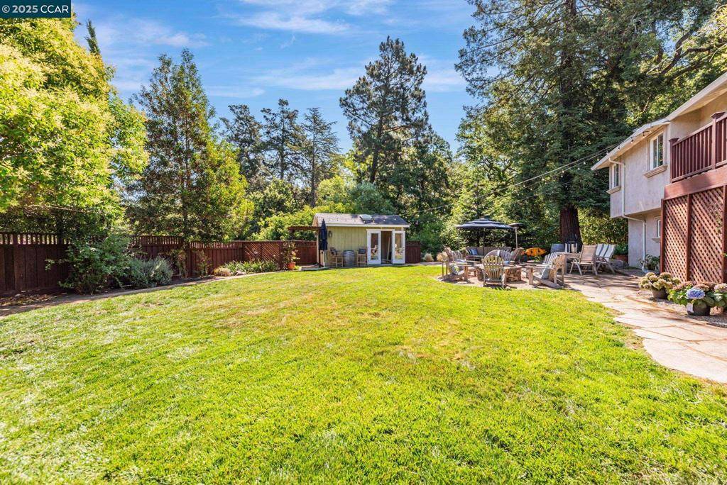 Orinda, CA 94563,285 Moraga Way