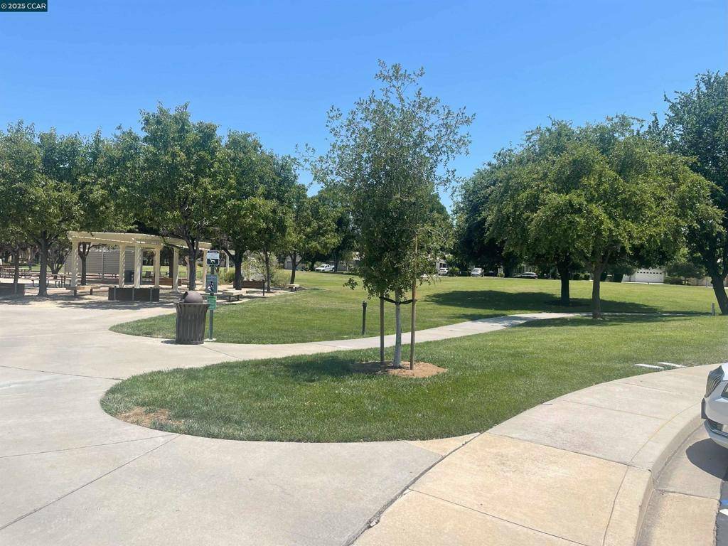 Brentwood, CA 94513,1312 Pearl Way