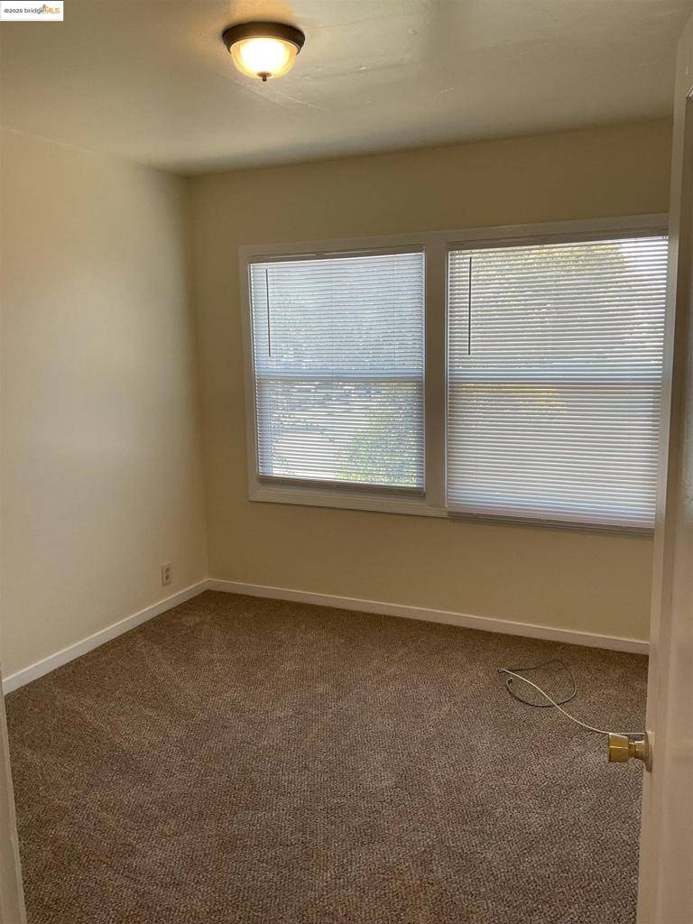 Richmond, CA 94805,508 Mc Laughlin St.