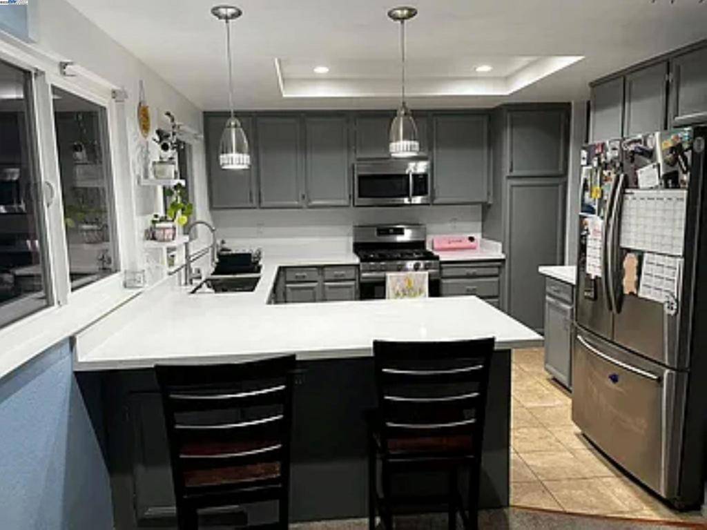 Hayward, CA 94541,24126 Machado Ct.