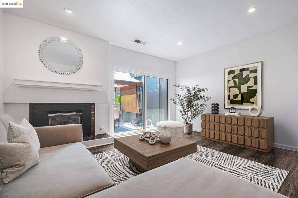 Hayward, CA 94541,18018 Sahara Rd