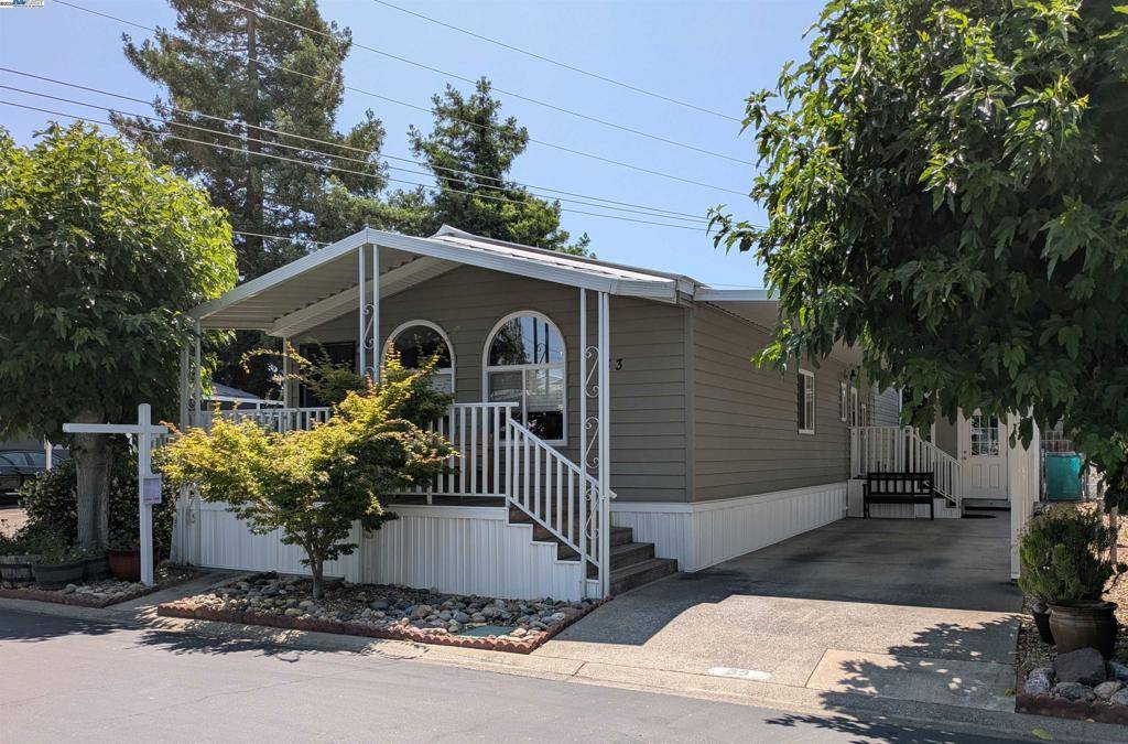 Pleasanton, CA 94566,3231 Vineyard Ave., #33