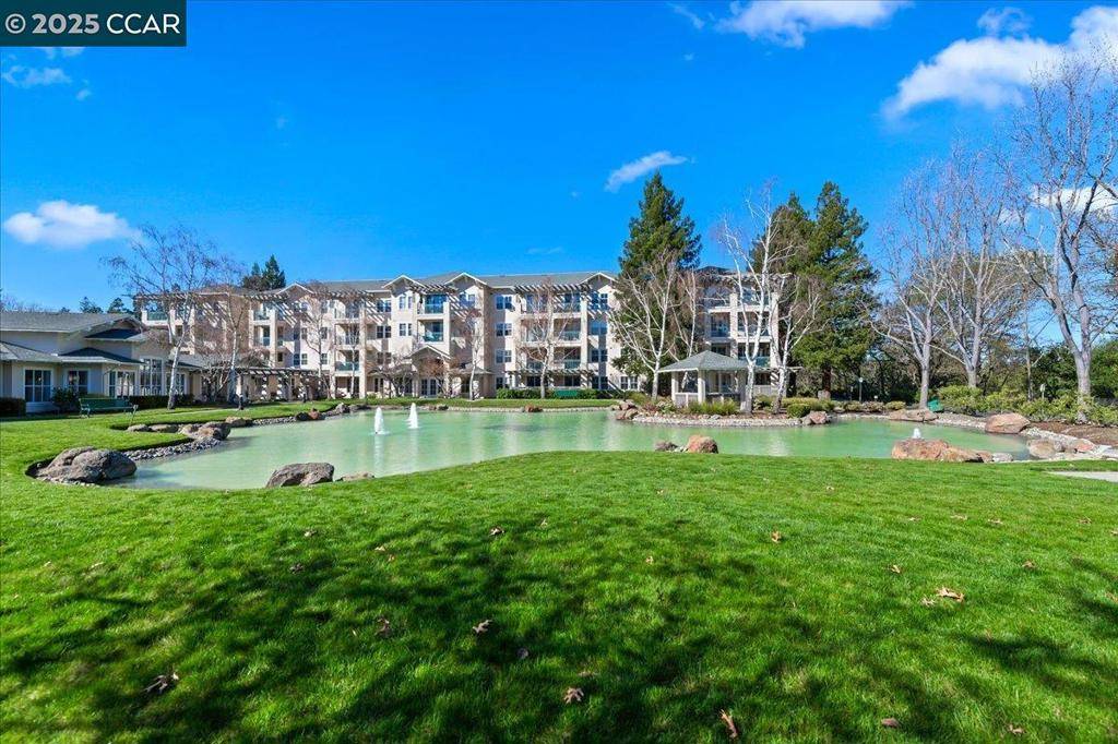 Walnut Creek, CA 94595,1860 Tice Creek Drive #1249