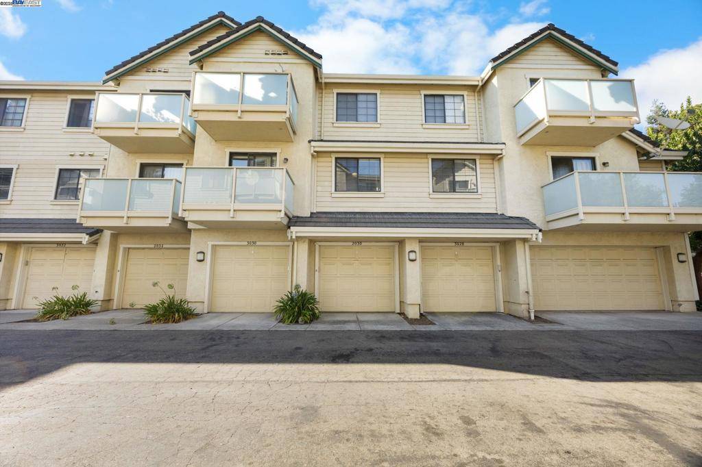 Danville, CA 94526,2030 Fostoria Cir