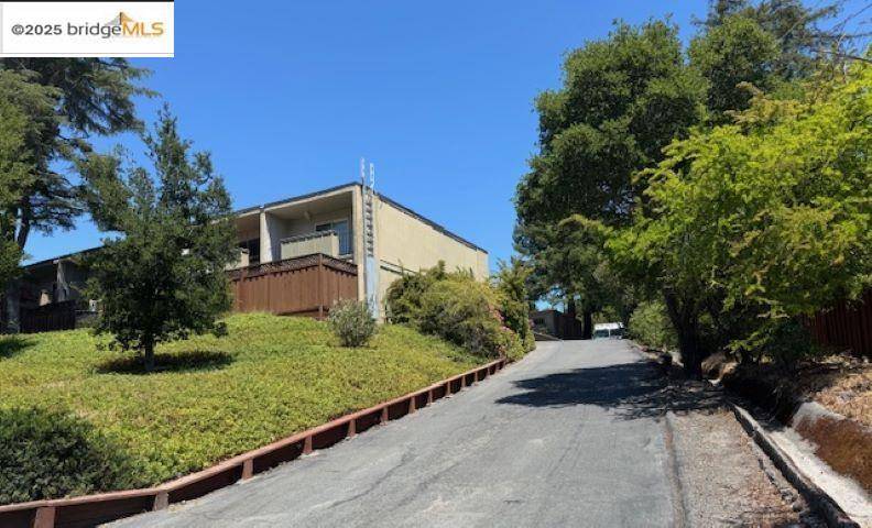 Moraga, CA 94556,651 Moraga Rd
